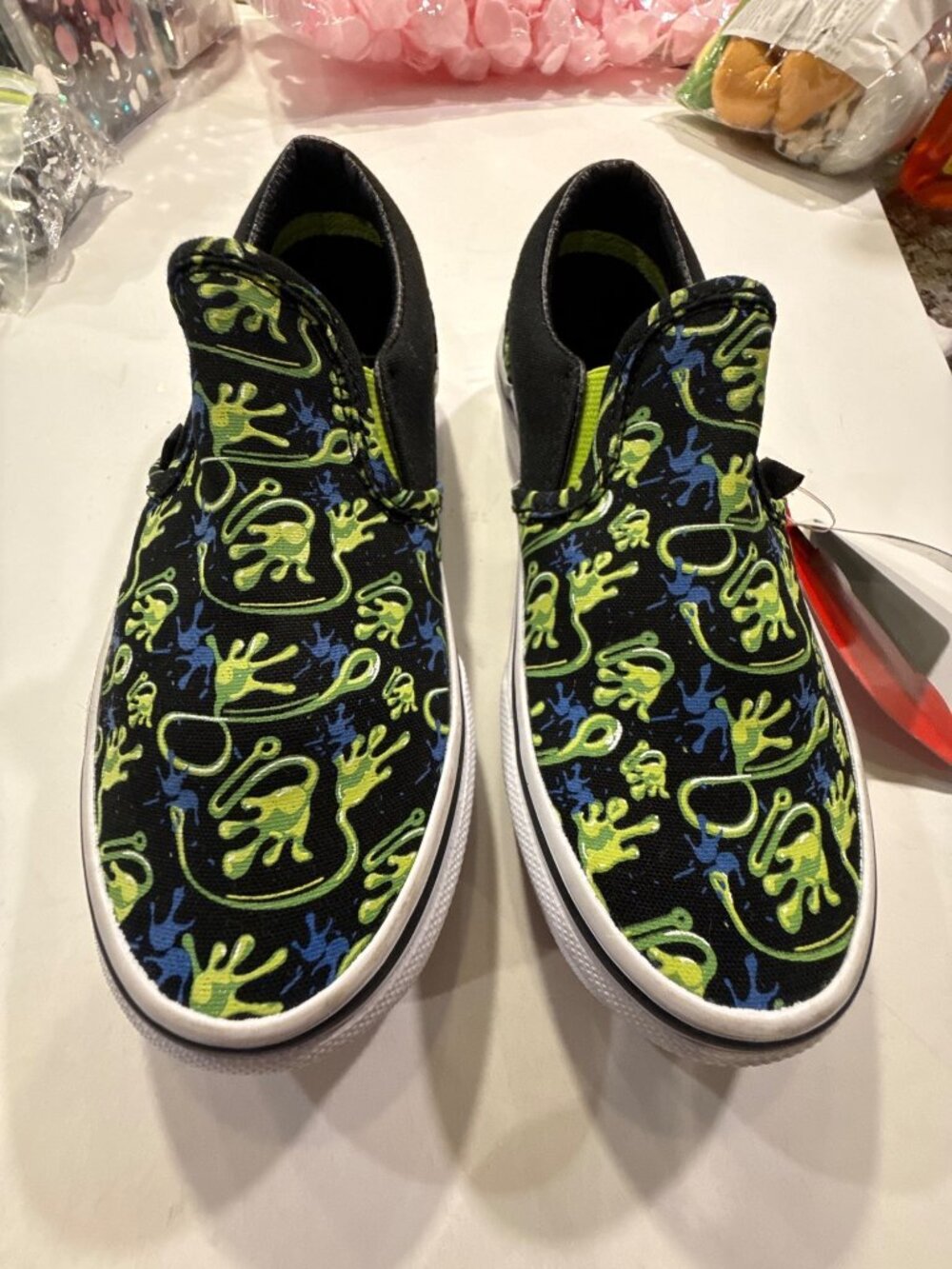 Vans Kids Glow In The Dark Slip-On Shoes Neon Frog Print Size 1